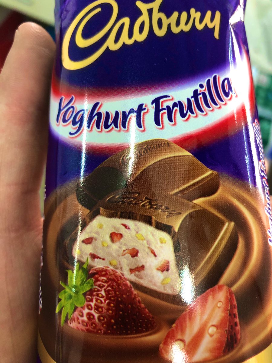 gasparPirrone's tweet photo. Cual es el chocolate más rico ? Porque el cadbury de frutilla ? https://t.co/zyA6QLdPJF