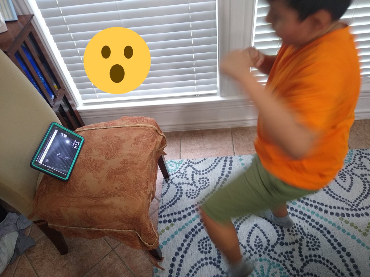 Jofertoe's tweet photo. @BrookterRhea gym today with some cool excersices! Love the attitude working out with passion! @Alexander_AISD @AliefISD #niceworkout #movingfast #onlinelearning #3rgraderock #youcan #proudmom #adventurer https://t.co/XJ08bNvYkI