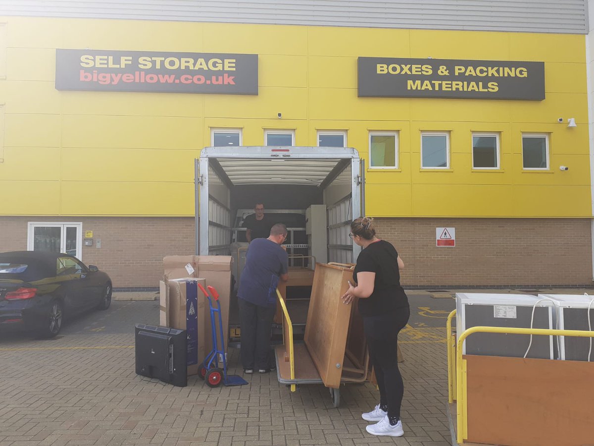 HOSTGuildford's tweet photo. Some shots from yesterday's visit to @bigyellowss. Once again, a big thank you to Big Yellow Storage for all the support.

#guildford #bigyellowstorage #guildfodhost #guildfordsurrey https://t.co/yhdx29AKEL