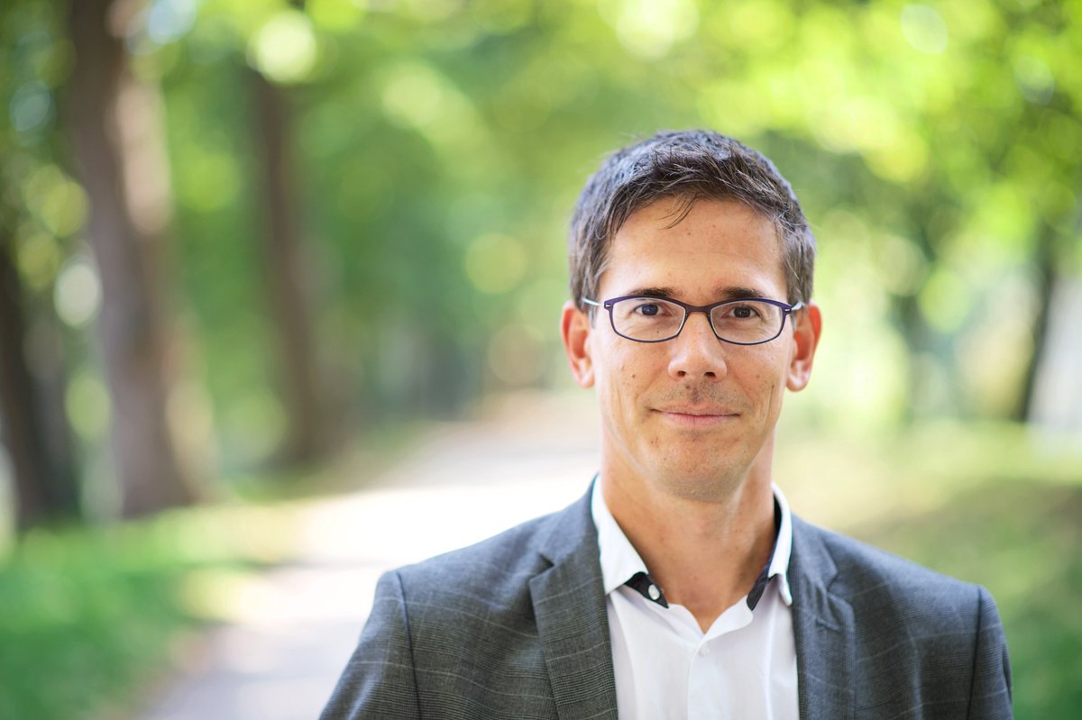 Speciaal voor #BRAK!/PVM geeft klimaatwetenschapper en Europarlementariër <a href="/BasEickhout/">Bas Eickhout</a> 18 november a.s. (datum is nog met slag om de arm) een online #klimaatcollege. Vragen aan Bas? Meedoen? 👉info@brakijmuiden.nl.