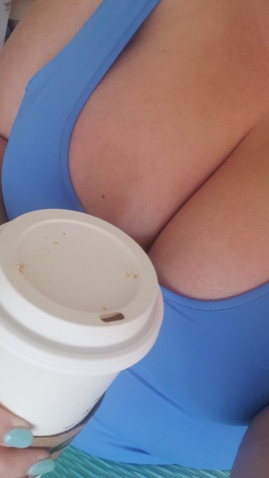 Im addicted to PSL. Send help, or starbucks gift cards! Tiffanystarbbw69@gmail.com https://t.co/MDDy<a href="/tag/catlady"class="tags"><span>#catlady</span></a><a href="/tag/singlegirl"class="tags"><span>#singlegirl</span></a>