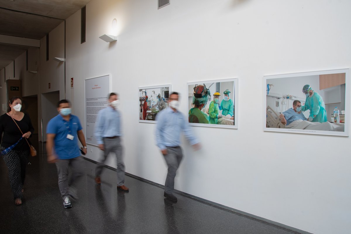 FundacioDenia's tweet photo. Gracias @HospitaldeDenia por vuestra labor!!
Nuestra mas sincera FELICITACIÓN!!!
Todo vuestro trabajo en exposición fotográfica “zona cero” en los días más frenéticos del COVID-19
ETERNAS GRACIAS!!! https://t.co/TPSZkWJHD7
