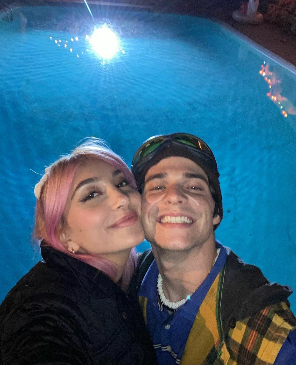 ngmlwallows's tweet photo. jennessa and braeden
#streamngmly https://t.co/icNNUDLFO6