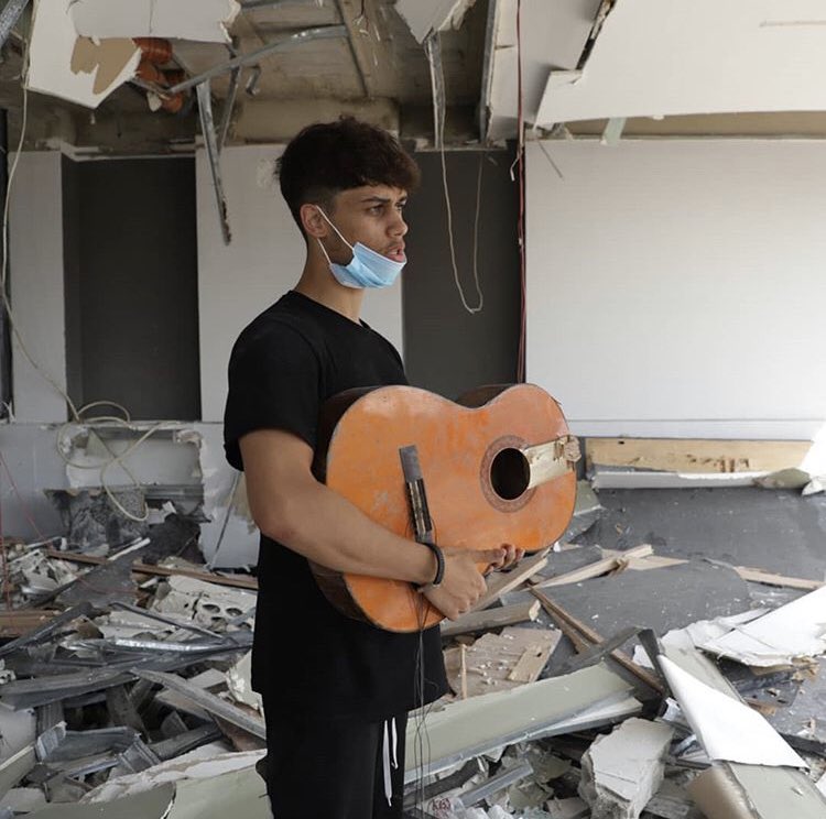 HarrisJ_News's tweet photo. Harris in Lebanon with #TeamSalam at the Salam Charity providing aid for those left devastated by the Beirut explosion. Rebuilding little by little. Your donations make all this possible. ❤️ https://t.co/YgV7IRqVge https://t.co/ZHUjE0NZls