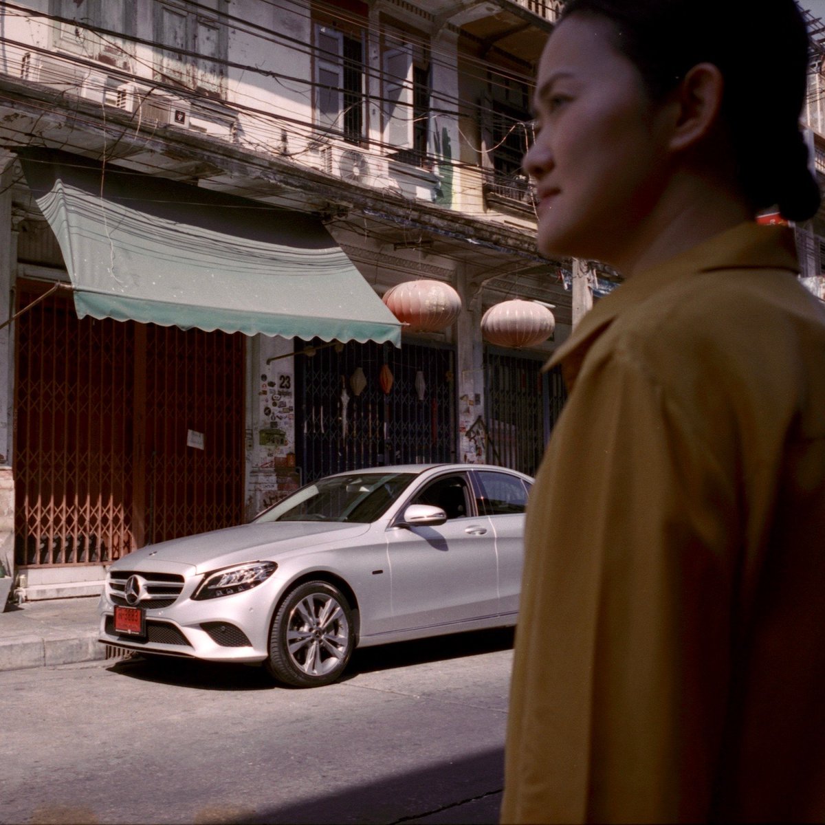 Mercedes-Benz (@mercedesbenz) on Twitter photo She's Mercedes new short film “To Live with Water” features Bangkok-based landscape architect <a href="/KotchVoraakhom/">Kotcha Voraakhom</a> on her quest to reconnect modern cities with nature. youtu.be/5CDk8tlvEfM
#shesmercedes #mercedesbenz #mercedes #eqpower #switchtoeq #bangkok #tolivewithwater She's Mercedes new short film “To Live with Water” features Bangkok-based landscape architect <a href="/KotchVoraakhom/">Kotcha Voraakhom</a> on her quest to reconnect modern cities with nature. youtu.be/5CDk8tlvEfM
#shesmercedes #mercedesbenz #mercedes #eqpower #switchtoeq #bangkok #tolivewithwater