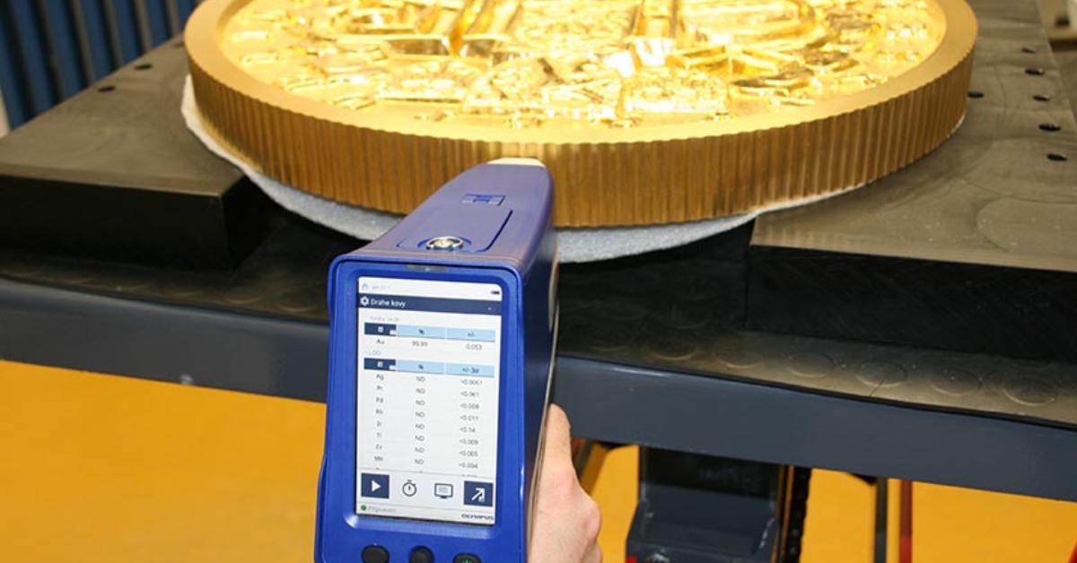 Evident_Ind's tweet photo. Learn why a Vanta™ #XRF analyzer was chosen to verify the purity of this massive gold coin - https://t.co/5eKi6pUzqL https://t.co/u0q6CqdNOj