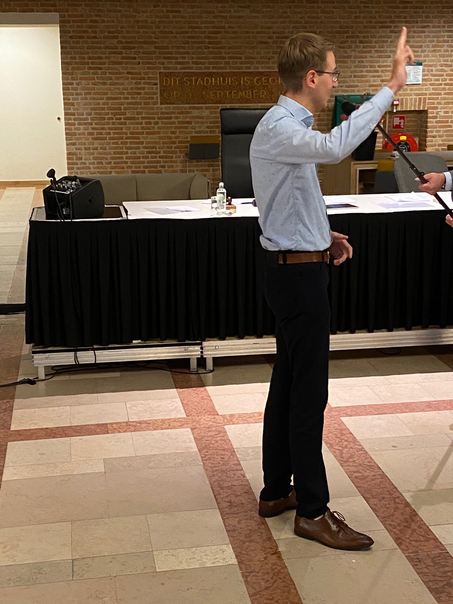 @RikOMunnink <a href="/D66Hengelo/">D66 Hengelo</a> geïnstalleerd als nieuw raadslid <a href="/Gemeenteraad074/">Gemeenteraad Hengelo</a>. Van harte proficiat en we wensen jou veel succes!!