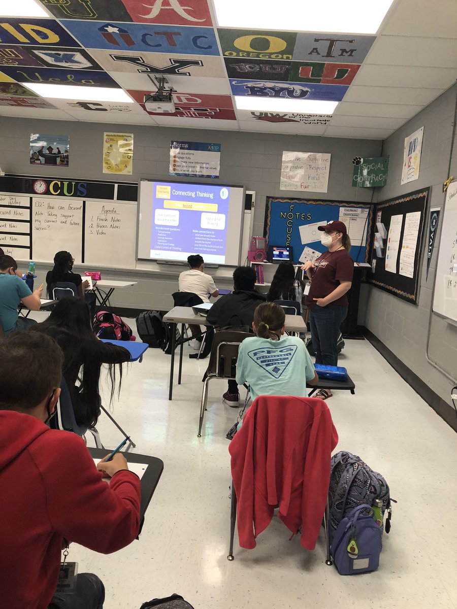 BryanBbryant's tweet photo. Jenny Schaer teaching 7th grade BJHS AVID students how to take focused notes during their classes. Great skill to learn! Awesome job!!@BrenhamISD @brenhamjhs @AVID4College https://t.co/us9TYnfVmq