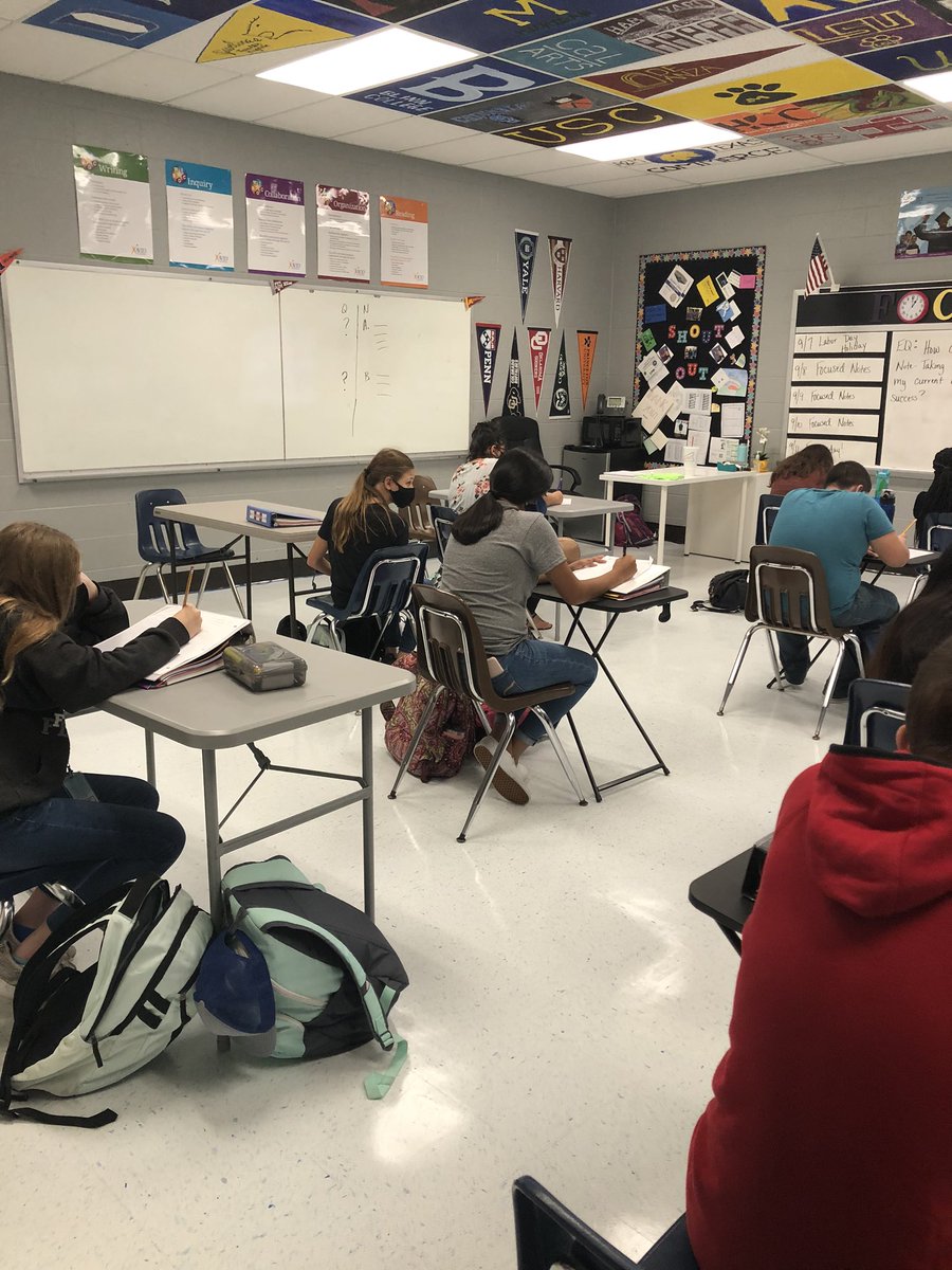 BryanBbryant's tweet photo. Jenny Schaer teaching 7th grade BJHS AVID students how to take focused notes during their classes. Great skill to learn! Awesome job!!@BrenhamISD @brenhamjhs @AVID4College https://t.co/us9TYnfVmq