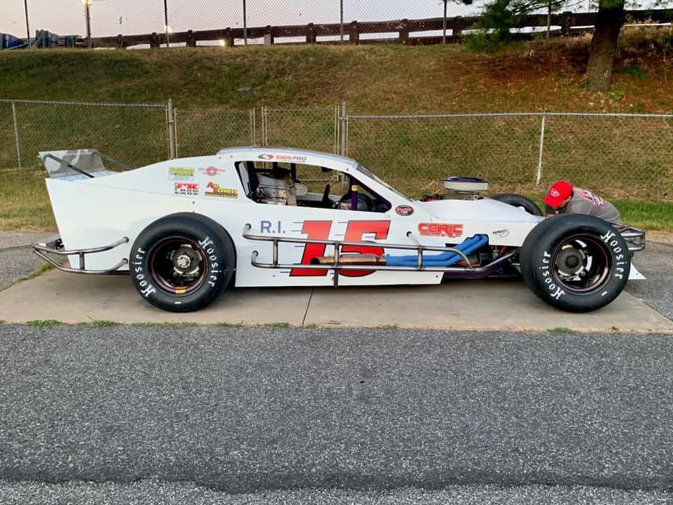 StaffordSpeedwy's tweet photo. Past ↔️ Present 

@amandaaaW15 rocking the Bugsy Stevens “Woodchopper Special” throwback scheme this season

So much history here 🙌 https://t.co/fpHWwXlIwl