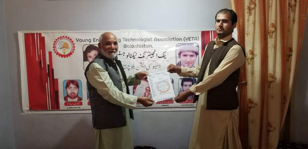 YETA_Pakistan's tweet photo. #Honourable_Advisor_YETA #Mian_Muhammad_Saleem_Akhtar(Former Chairman All Pakistan Labour Federation) Distributing Notifications among the newly Nominated Members of #YETA_Balochistan 
Congratulations &amp; Best wishes to all Members of YETA Balochistan https://t.co/ALh7H7RzHz