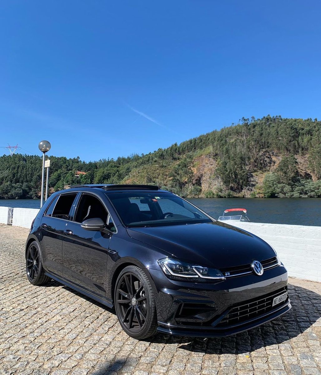 motorforms's tweet photo. GOLF 7 R 😍 https://t.co/J34K0EWzMd