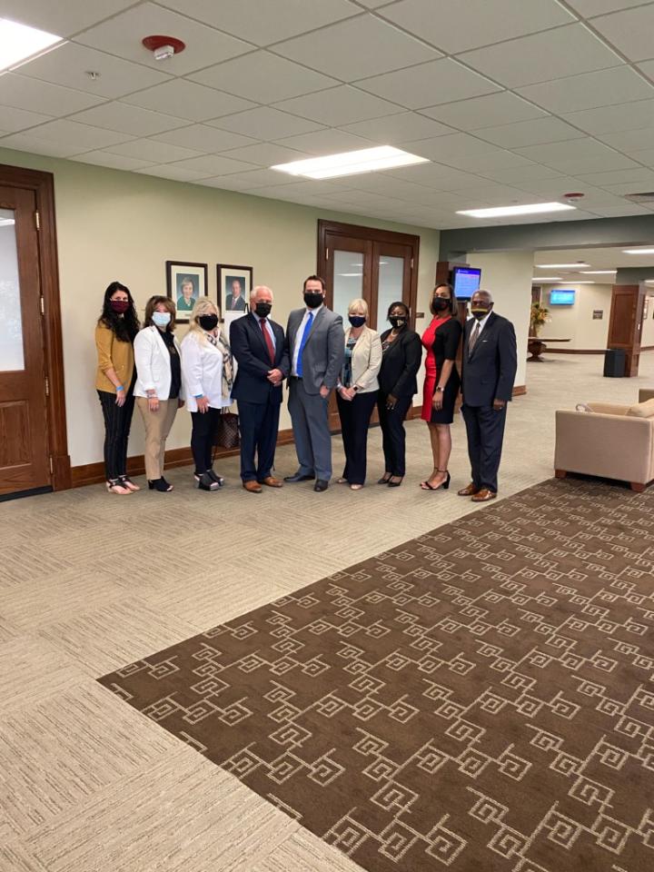 mrsgrif4142's tweet photo. Honored to advocate for what is best for the future of AR education!!  Undoubtedly ensuring high levels of learning for all!! Focusing on collaboration and results which translates to saving lives!! #plcproud #FSPSProud #PLC4AR @ArkansasEd @SolutionTree @JoshRay711 https://t.co/MbSggug3ls