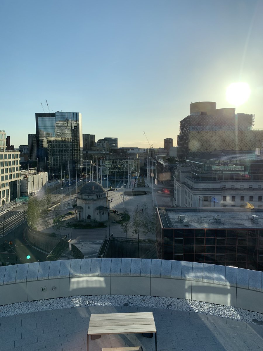 GeorgeGibsonUK's tweet photo. Brilliant to catch up with some very familiar faces today at #OneChamberlainSquare as part of our Sales and Marketing team connectivity day! #winningteam #pwc_proud 👌🙌 https://t.co/yuY9wkUZrb