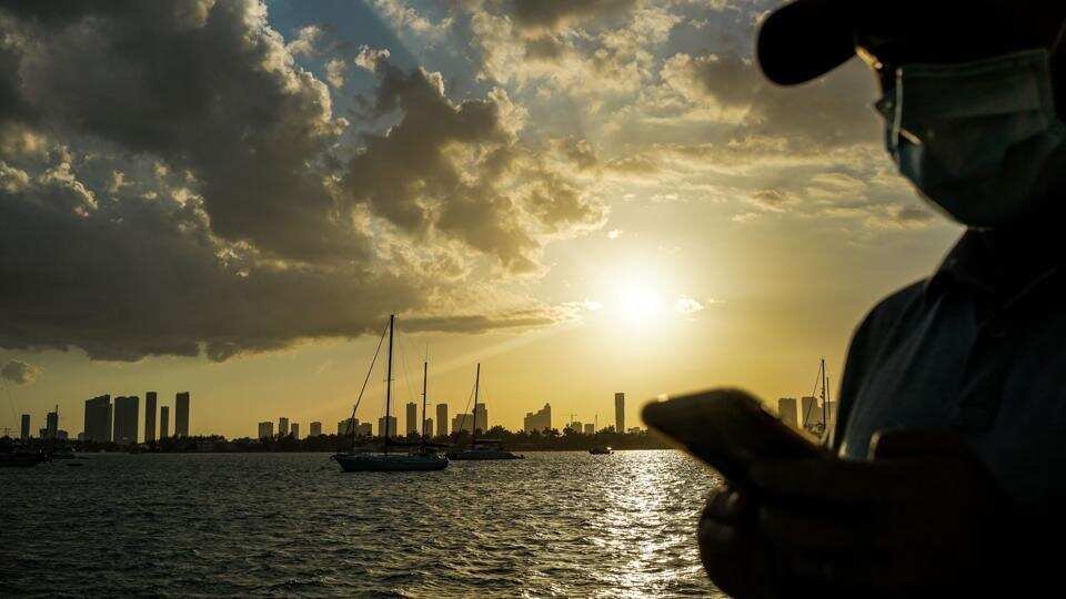 htTweets's tweet photo. Global CO2 emissions to fall by up to 7% in 2020 due to #Covid19

(reports @jayashreenandi) 
 
https://t.co/uY813mxr3E https://t.co/1xzjzUyNXk