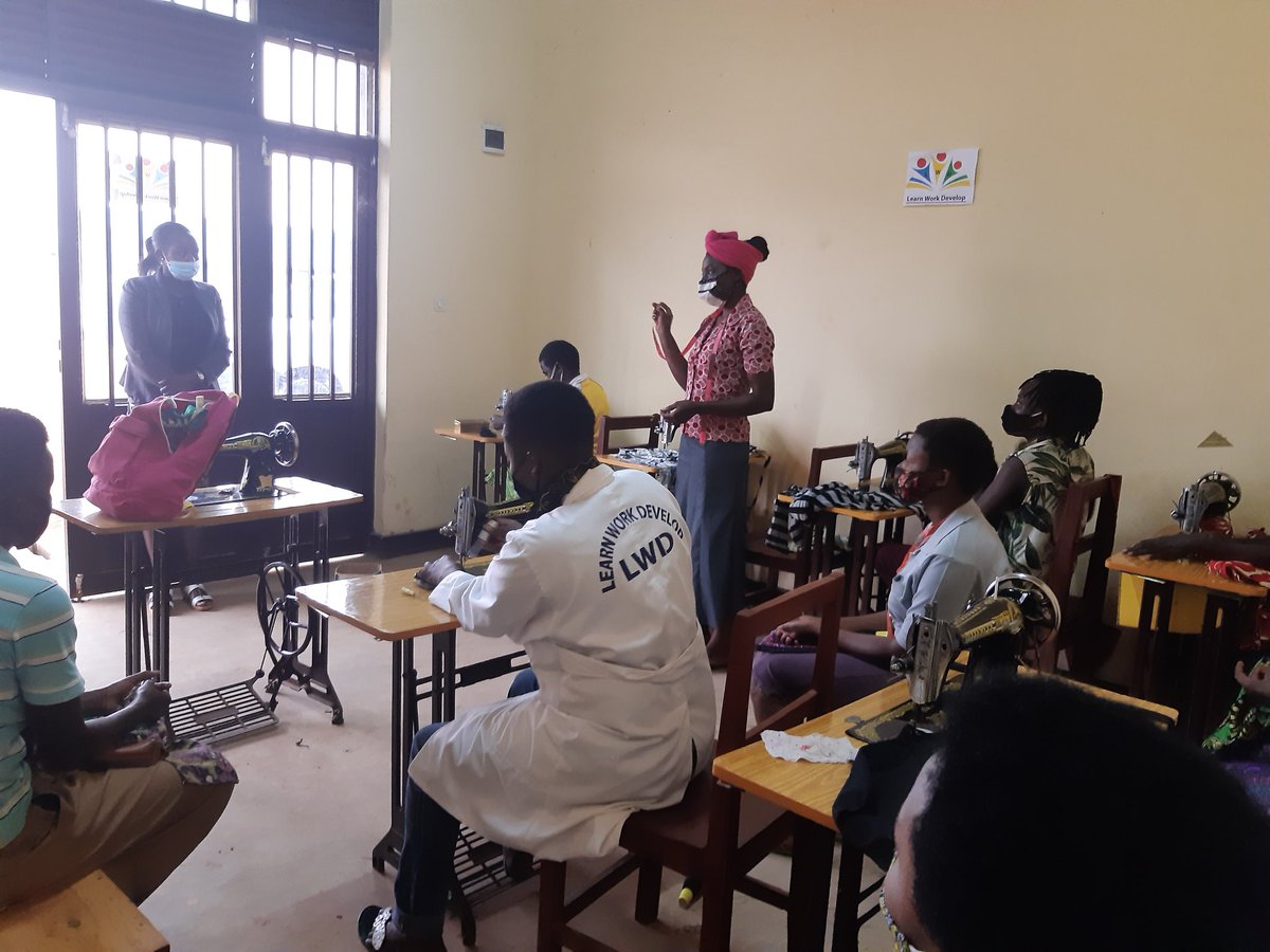LwdWork's tweet photo. Girls, keep developing your skills and self confidence through LWD's #ONJOBLEARNING programme. Surely your #DREAMS will come true very soon. @YWCARwanda @KicukiroDistr @AMPLIFY_girls https://t.co/mgny0M7RuD