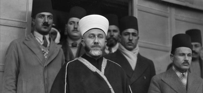  During the period 1921–1936 Al Husayni was considered an important ally by the British Mandatory authorities that allowed him to have his own forces and expand his influence .