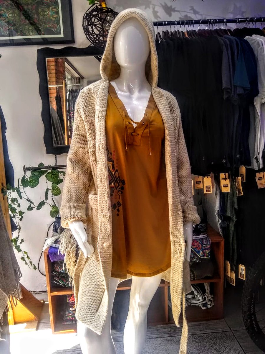 LarvaClothing's tweet photo. Cómoda y calientita para ir a cualquier sitio.
Mantén tú estilo cool para esta temporada de #otoñoinvierno
Se única con estos diseños #unitalla para dama.
Mérida No.122 (1er.Piso), col.Roma Norte,CDMX.,De Martes a Domingo de 12 del día a 6PM.
https://t.co/fbniXKlzQ3 #tiendaderopa https://t.co/3Qzxf7Fs4j