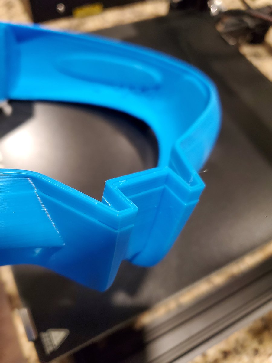 Senjo41A's tweet image. Printing is never just load the filament and go. Issues do come up. The helmet had a layer shift that caused me to trash it. Yet, I wasn't really happy with file, so this allowed me to start fresh. #3Dprinting #PrintingError #CosplayIssues #3DPrintedCosplay #StarWarsHelmet