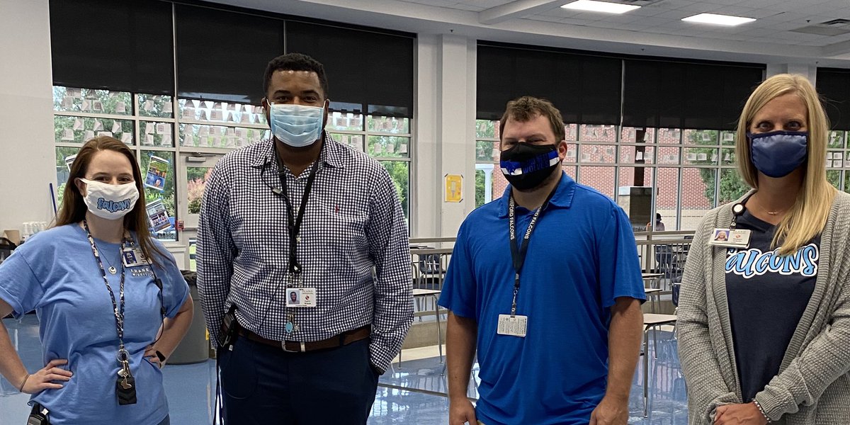 FMS_Plano's tweet image. The @FMS_Plano Admin team ready to greet our f2f students! #pisdfirstday #PISDPoweredbyLearning