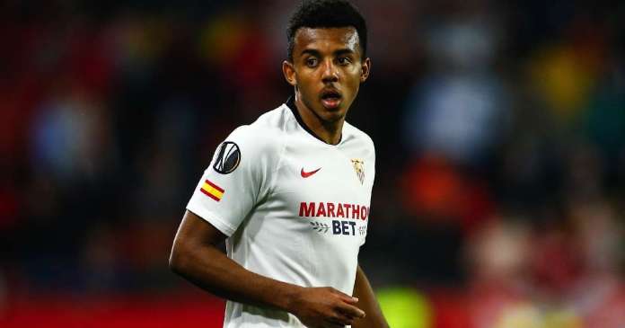 Jules Koundé has a current market value of €30.0m and his current contract with Sevilla FC expires on 30th June 2024.
