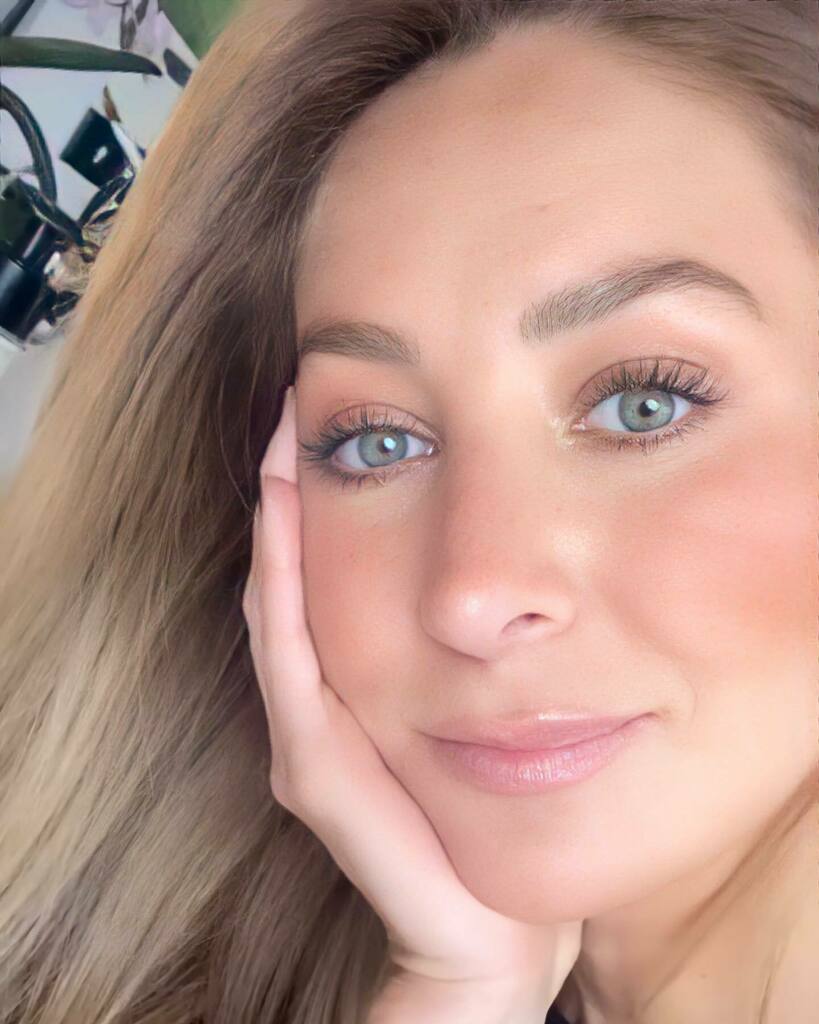 GeraldineFansUy's tweet photo. Sonrisas que alegran el día 🤩 @geraldinebazan #WCW https://t.co/QybJQRVYf1