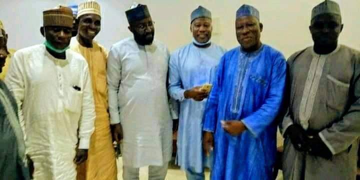 DokajiV's tweet photo. Yesterday 08-09-2020 The chairmen of APC of six (6 ) local government areas of Bauchi central zone paid a visit to distinguish @SenHalliruJika jika(Dokajin Bauchi) in his office in fct Abuja. They discused issues concerning the party in the central zone. @OfficialAPCNg @IbeeHass https://t.co/BviUDWTmOR
