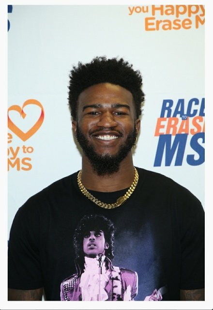 RacetoEraseMS's tweet photo. Here's your chance to up your game w the incredible @1jordanbell! Grab this chance NOW on @charitybuzz > https://t.co/2nCTPWFezO Enjoy a 1 on 1 virtual basketball game as he guides you with his remarkable skills! #RaceToEraseMS #EraseMS #MultipleSclerosis #JordanBell #CharityBuzz https://t.co/aP5TVJw0IJ