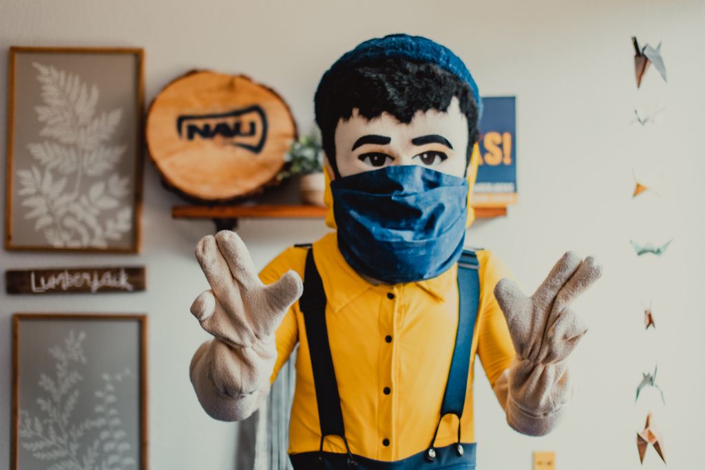 NAU's tweet photo. Hands down the best accessory ππΌ
#MaskUpJacks https://t.co/qVROSpPhNK