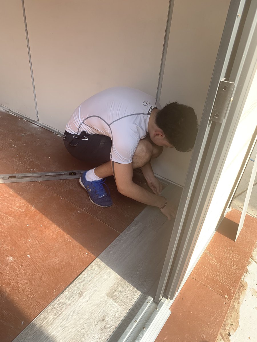 Philesp213's tweet image. Young Phil’s future Barber Studio almost completed!
#FamilyProject