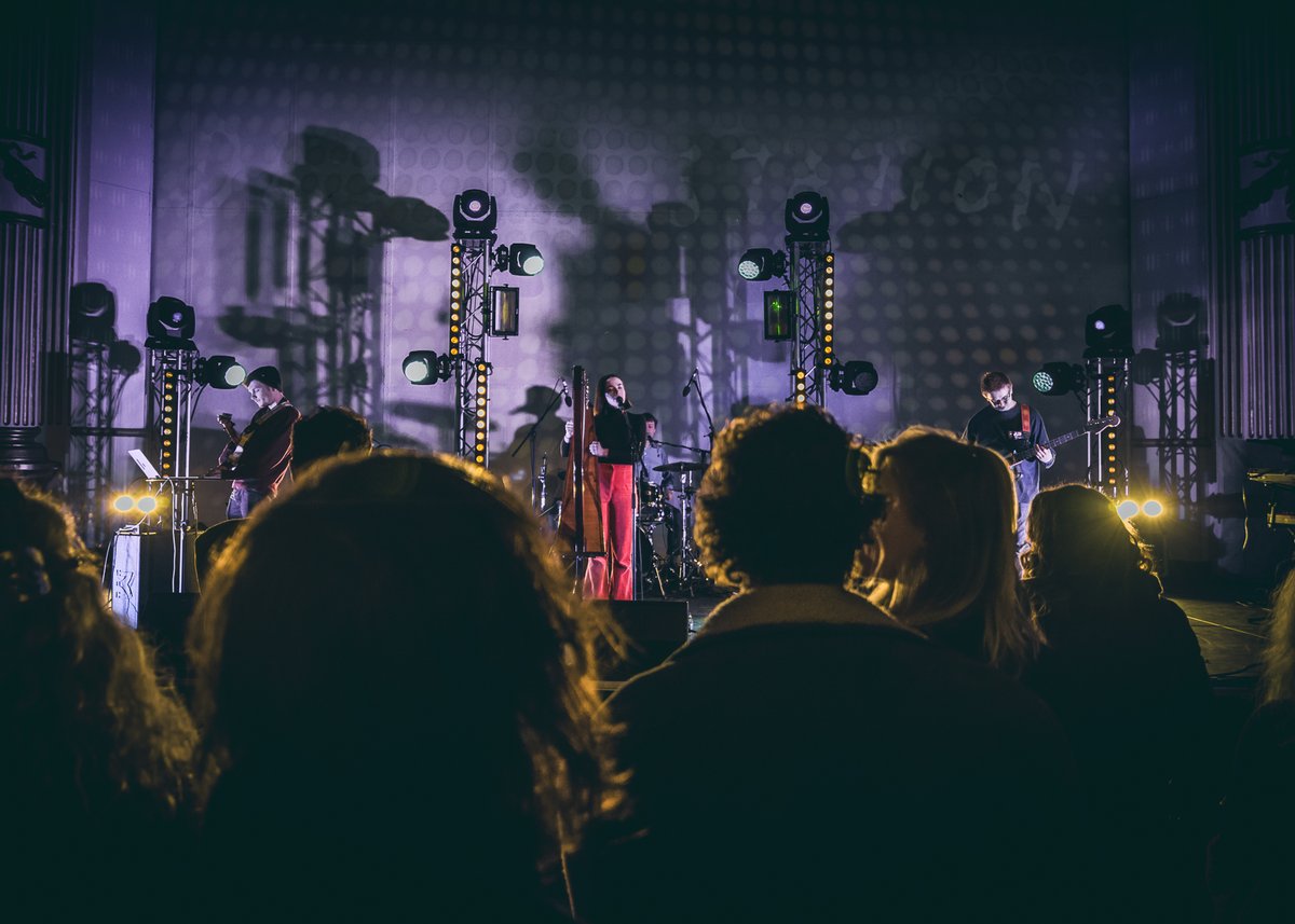 Our new single 'Joanna' is out this Friday!

Pre-save link: ditto.fm/ds_joanna