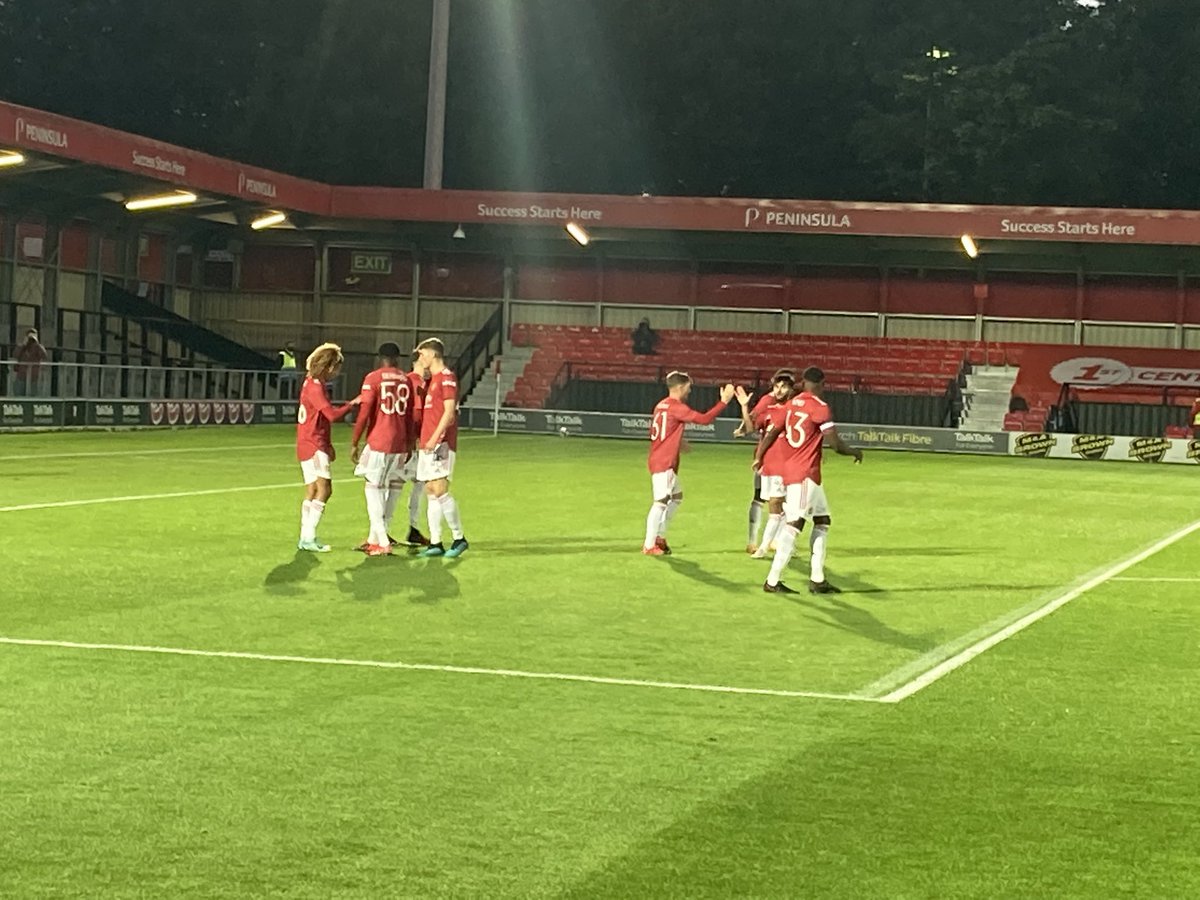 Simon Stone tweet media