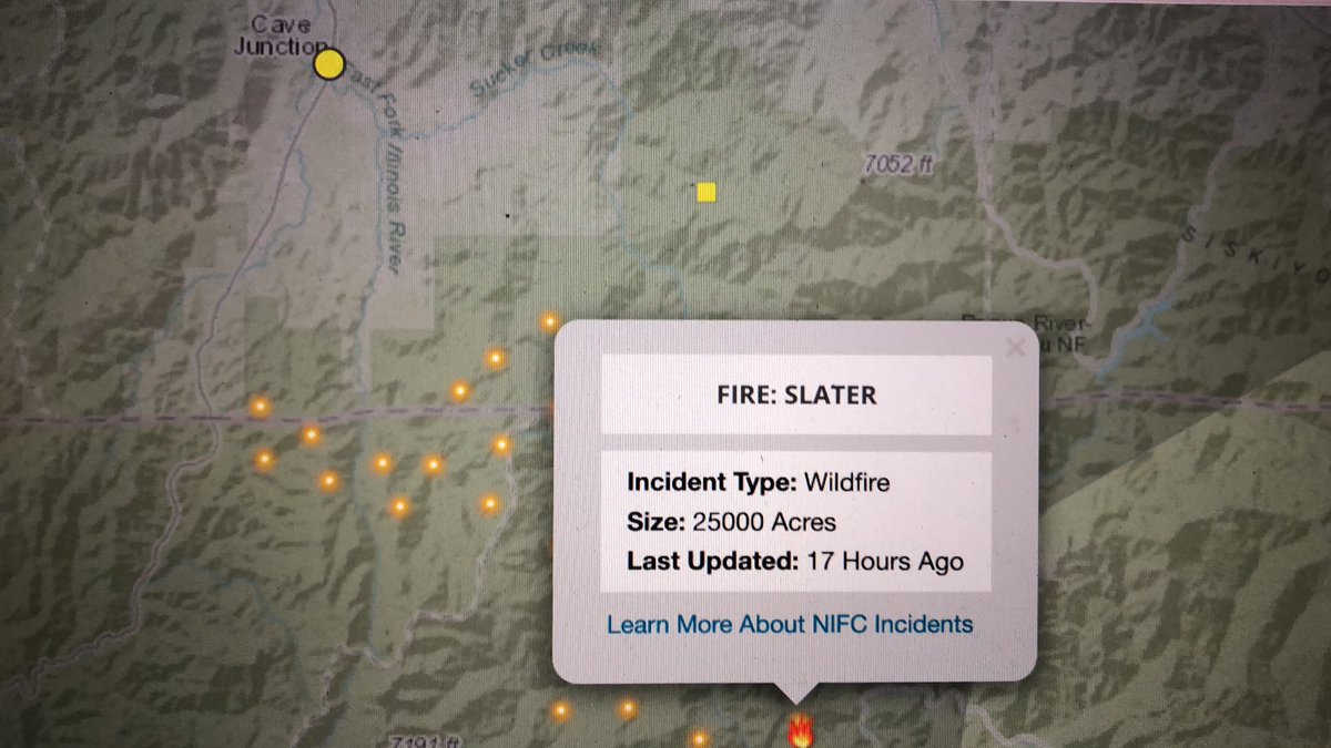 holden_lecroy's tweet photo. ALSO for folks in California...
#HappyCamp is under LEVEL 3, Get out now!
#CaveJunction is under LEVEL 2, be ready to leave.
This is for the #SlaterFire moving towards the CA/OR border at a growing 25,000+ acres. https://t.co/ig2UVK9DlB