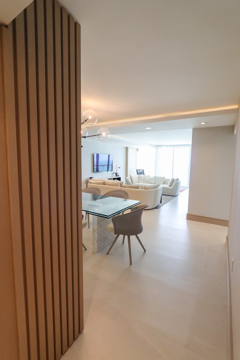 DavilaWoodwork's tweet photo. Step into your dream apartment✨ The Tabu Wood and marble spread throughout the space complement each other effortlessly! #davilawoodwork #woodwood #woodfurniture #woodworkers #woodworkforall #woodworkerlife #customwood #customwoodfurniture https://t.co/LMFbEgxx47