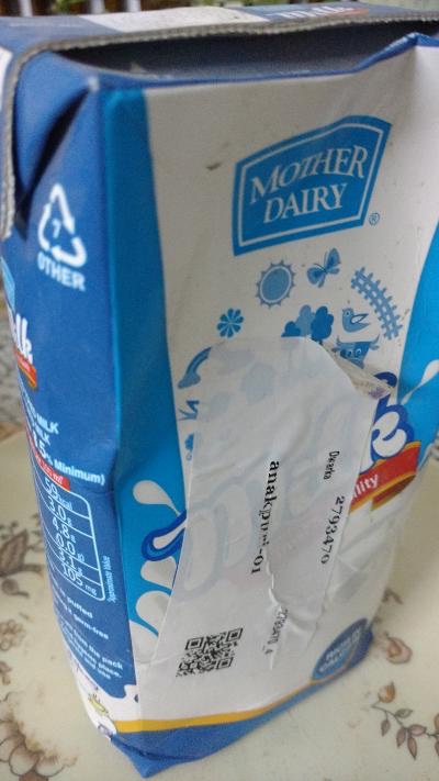 himdent's tweet photo. @SuprDaily Making fool out of customers by sending expired products as freebies, no replacement offered, helpline chat cannot mitigate. care@suprdaily.com does not reply even after 3 days #IndiaWantsToKnow https://t.co/fMHy0dIOHF
