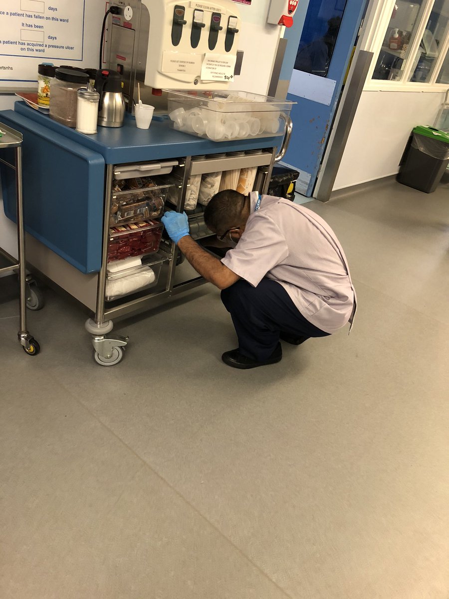 Chezza_999's tweet photo. I had the ultimate pleasure to visit Croxley ward and witness the outstanding housekeeper Javed, cleaning patient shared equipment to the highest standard I’ve ever seen. @WestHertsNHS @CEOAllenC @CarterTreacle @KatieVovrosh @GlynisBenett @AngelaWhite206 #proud https://t.co/2dZ0Bwo7Az