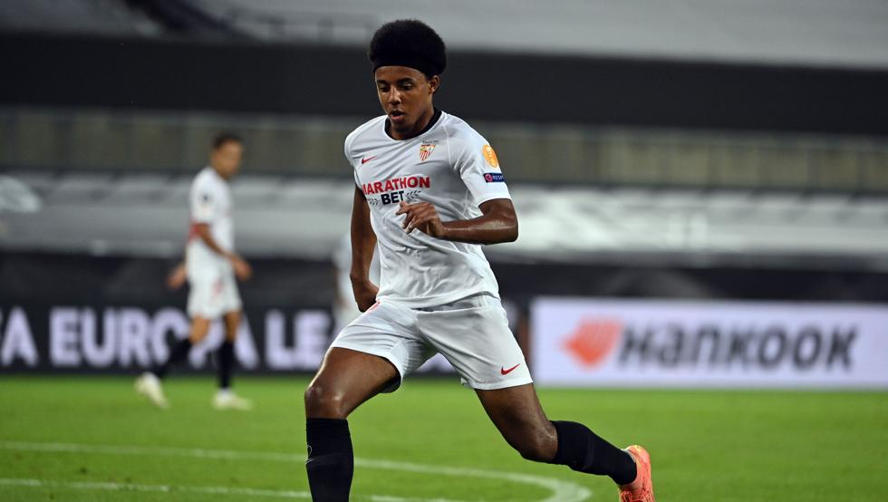 Should he stay at Sevilla and continue his development or should he make his way to a new team? We would like to know your thoughts on this.