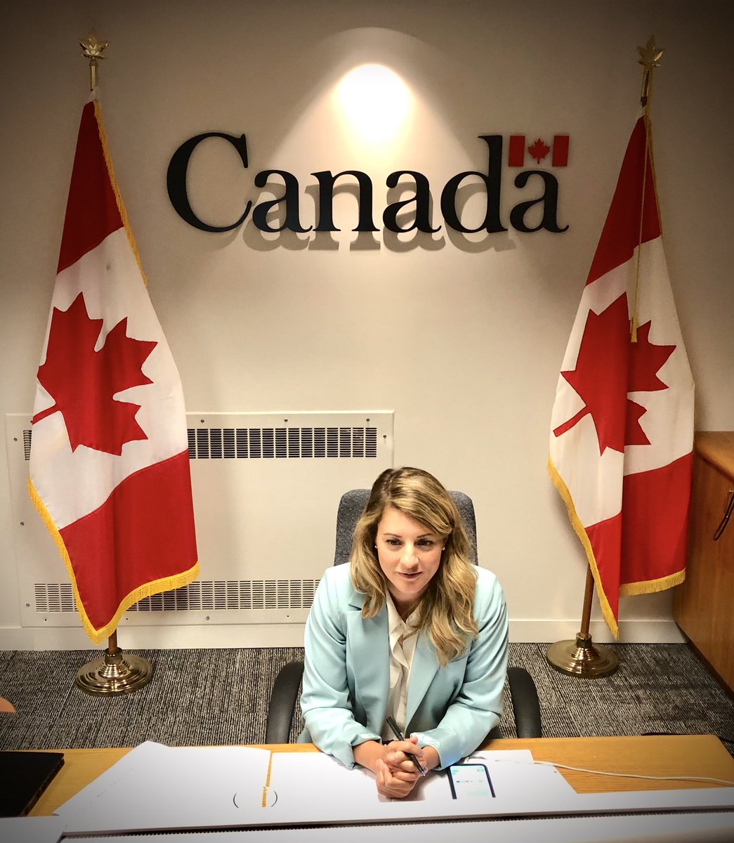 melaniejoly tweet picture