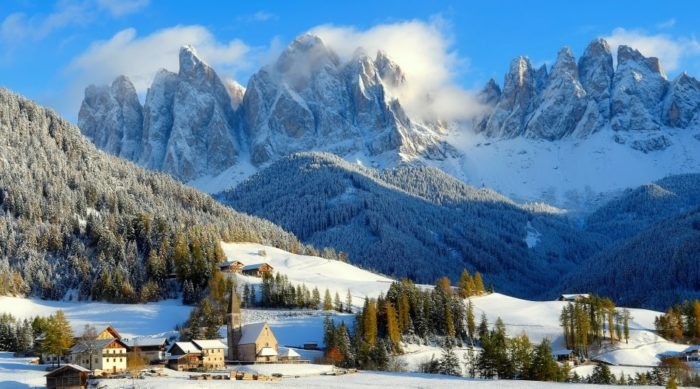 TurizmblogR's tweet photo. Италия – это необыкновенная страна. Каждый путешественник найдет в ней что-нибудь интересное именно для себя. https://t.co/re3tELVnAh https://t.co/GFWhJxp3e7