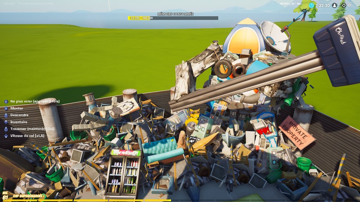 Pokopipok's tweet photo. La légende raconte que des esprits  on reprit cette décharge
 Abandonné 🏚️
Personne sait à quoi ils ressemblent... 

// Voici ma participation au #ngcreativechallenge de @nooelgaming 😛

=> Go le top 3 🏆 et bonne chance à tous 🤞 https://t.co/5asS4D74QS