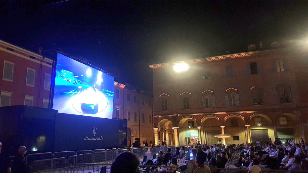 GIRBAsrl's tweet photo. Il nostro Led-Truck in diretta da Modena per il lancio di Maserati MC20
Info https://t.co/YcNY4QxeoV 
#MaseratiMMXX #MaseratiMC20 #Maserati https://t.co/MHOCAVFXcI