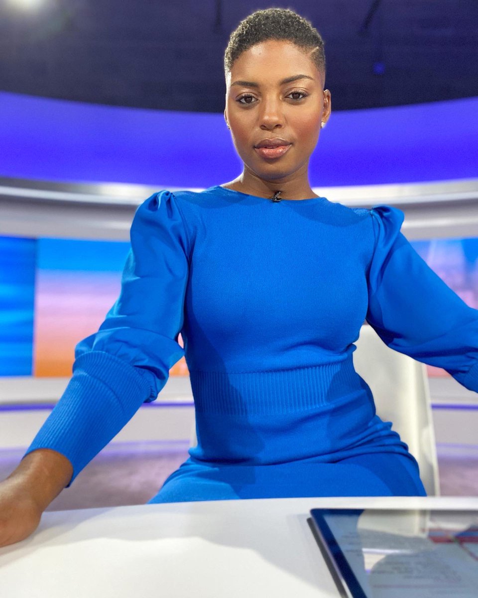 lenapringle_'s tweet image. Shoutout to the people who told me I wouldn’t be able to get/keep a broadcast news job with a short natural haircut. Jokes on you, huh? 💁🏾‍♀️