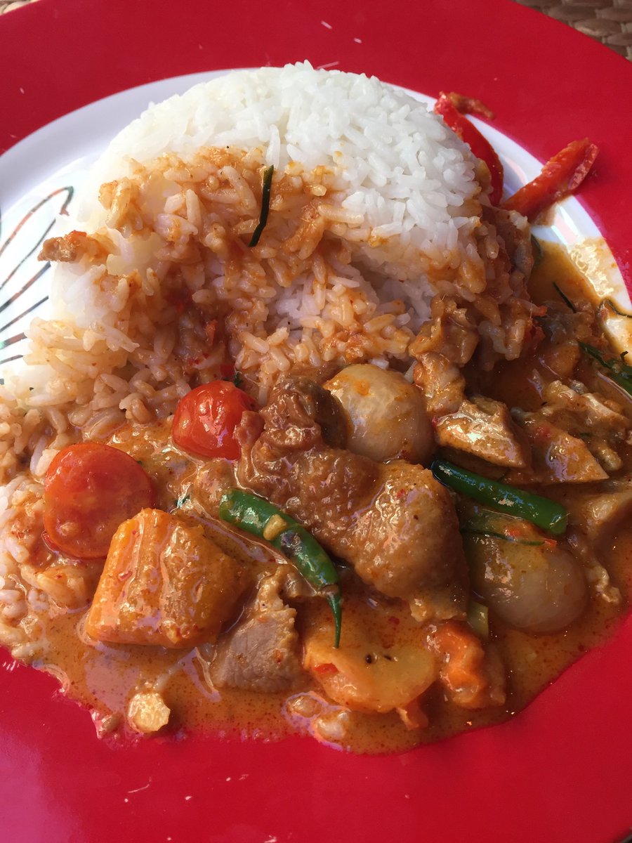 KermooniB's tweet photo. Absolutely delicious #KhangPedPhedYang ⁦@SiamSmilesCafe⁩ thank you #ChefMay. #DuckCurry #ThaiFood #AuthenticThaiFood #ThaiFoodManchester https://t.co/aFdSAoR9ZY