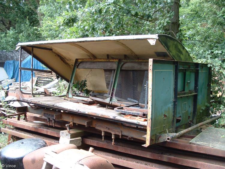 ontrackplant's tweet photo. Wickham #7513 (a Wickham Type 27A Trolley) at Mid Suffolk Railway - July 2006.
#wickhamWednesday #ontrackplant https://t.co/6jdK6nNDw3 https://t.co/s0D9osi8K8