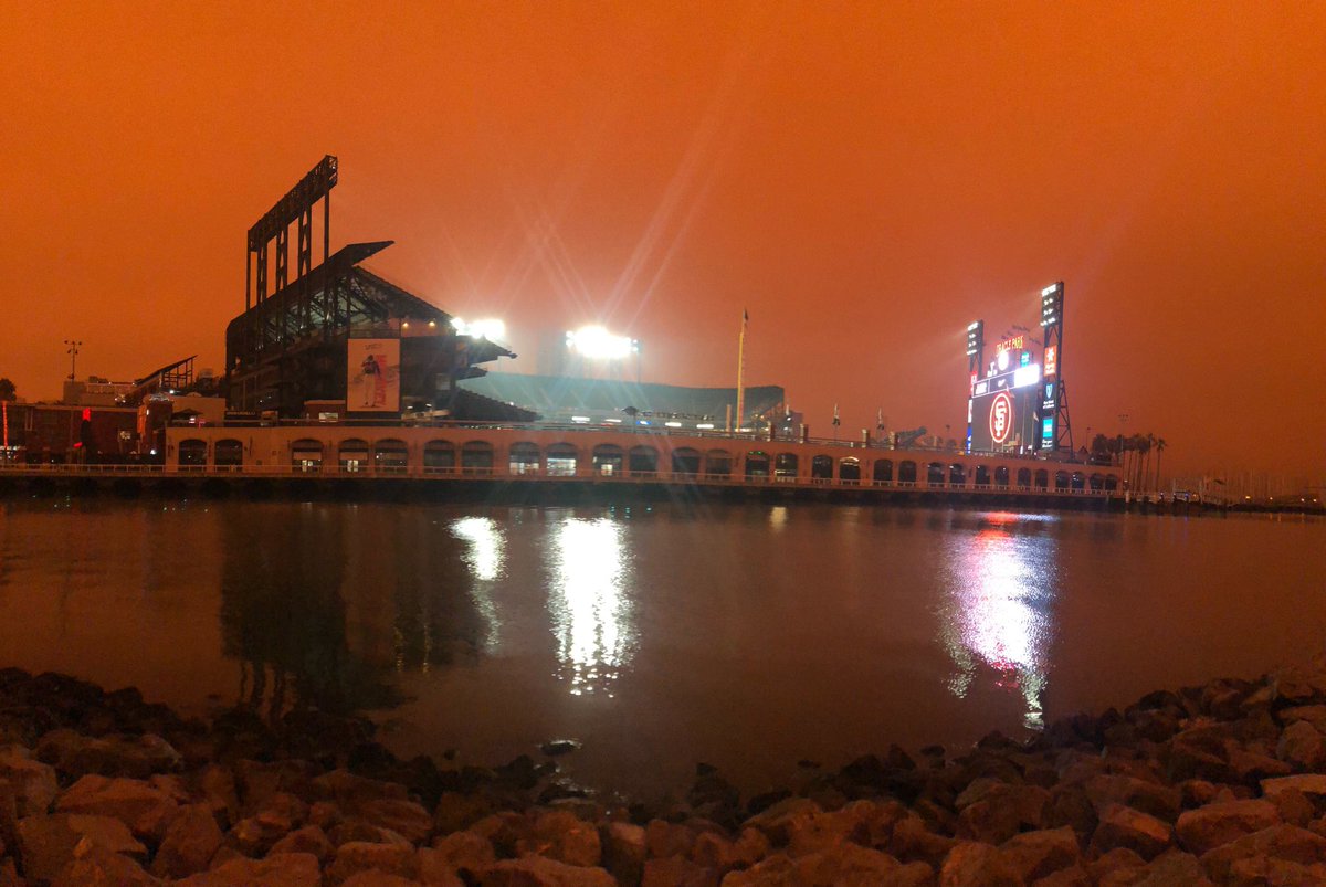 Oracle Park tweet media