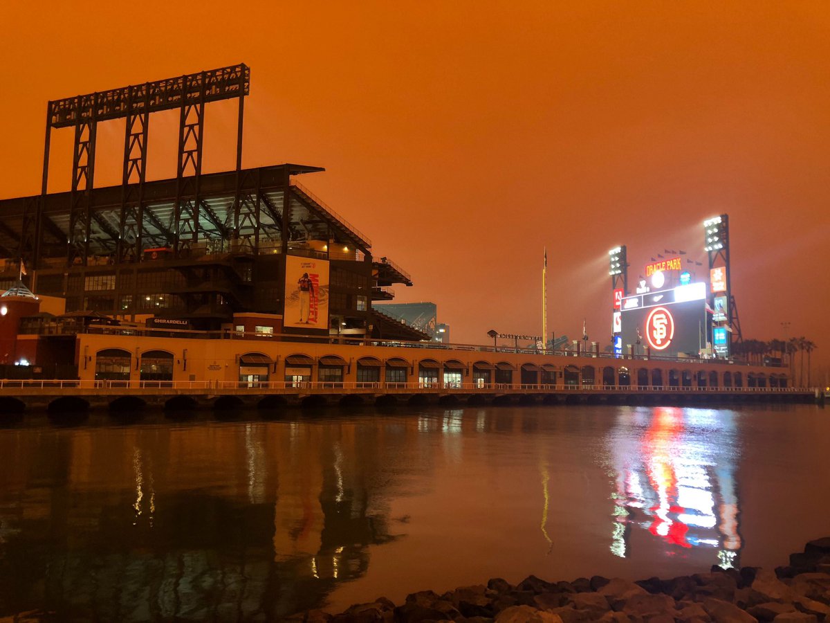 Oracle Park tweet media