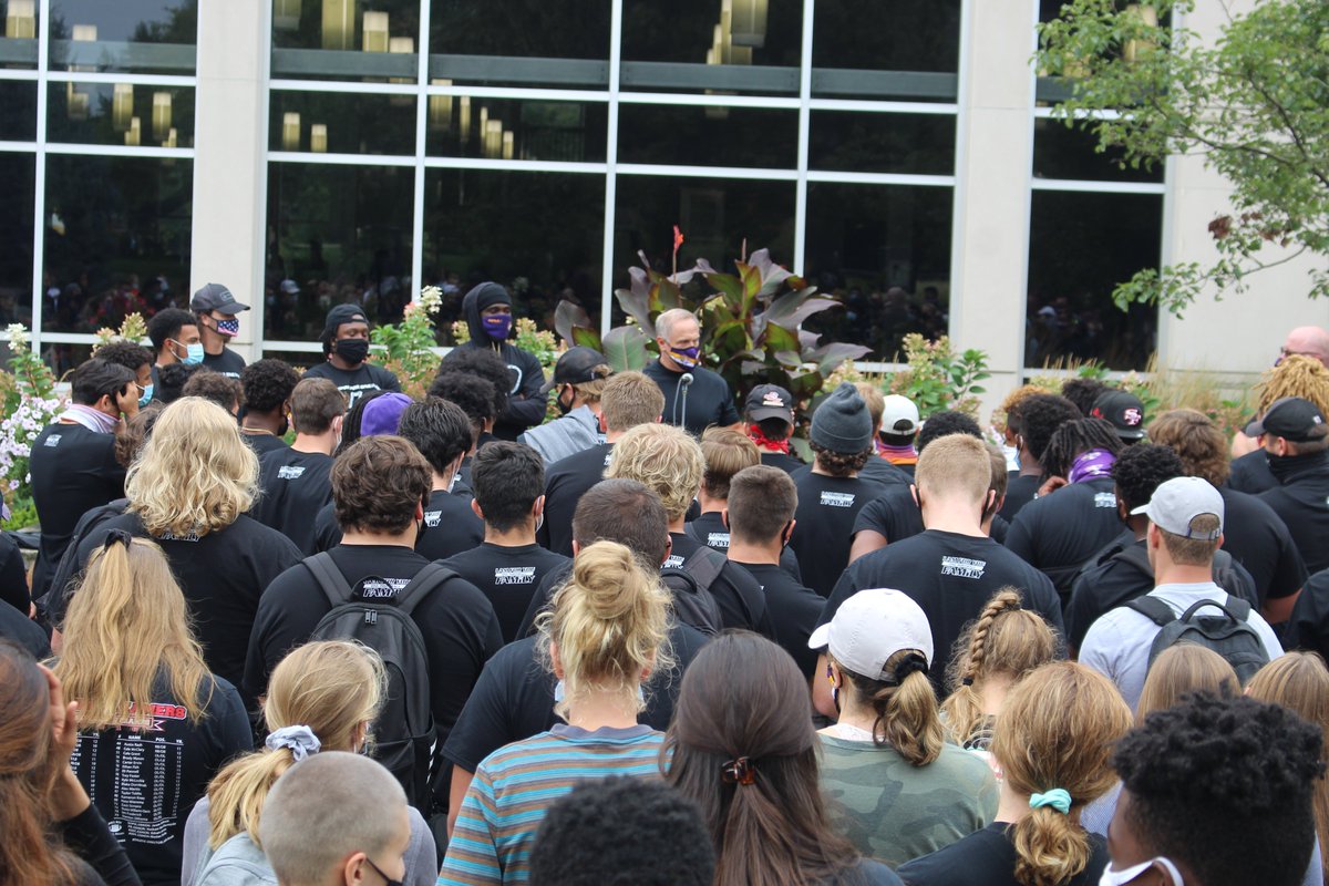 ONUAthletics's tweet image. Here are a few pictures from the Unity March led and initiated by @ONAZFootball  and they were joined by student-athletes from all of the athletic teams and the student body at ONU. The theme of the Unity March was #WeAreOne,  #WeStandTogether, and #FAMiLY.