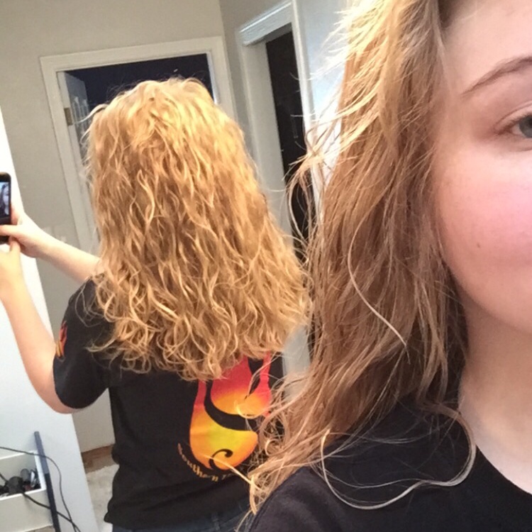 YepImLex's tweet image. Sooo..... apparently I’ve gone most of my life not knowing how wavy/curly my hair actually is