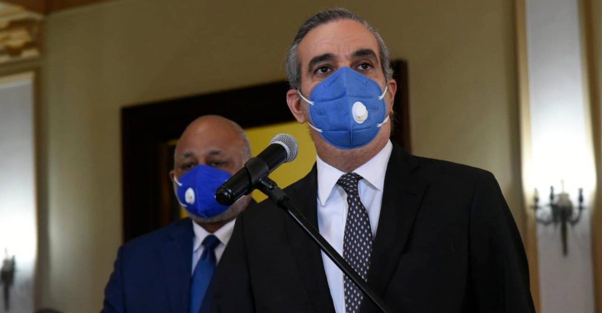 DiarioLibre's tweet photo. |#Política | Poder Ejecutivo nombra siete funcionarios en Indesur y cancela 16.
Amplíe aquí https://t.co/FcKoSvmslR
#DiarioLibre #PoderEjecutivo #Indesur https://t.co/kFeCxeZT9s