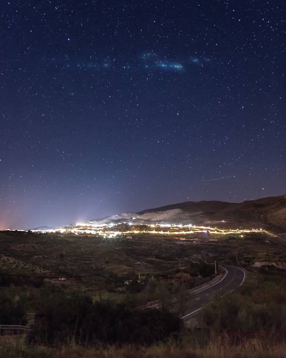 El cielo de Felix. #Almería.
(Fotografía de <a href="/visiedojv/">Visiedo</a> en Instagram)